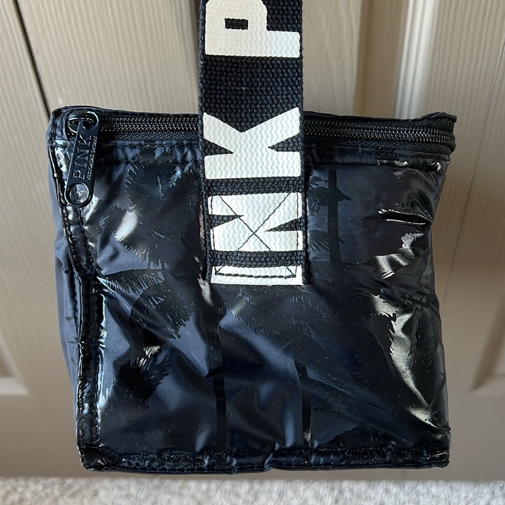 🌴 Limited Edition VS Pink Mini Cooler Bag - Picture 4 of 9
